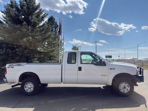 Used 2003 Ford F250 4x4 SuperCab Super Duty image 6