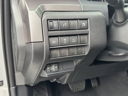 New 2025 Toyota Tacoma TRD Off-Road image 16