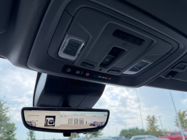 Used 2024 Chevrolet Silverado 1500 LTZ AWD/4WD image 29