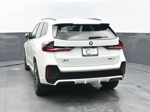 Used 2023 BMW X1 xDrive28i w/ M Sport Package AWD/4WD image 4