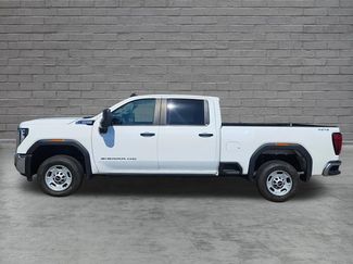 Used 2025 GMC Sierra 2500 Pro AWD/4WD video 2