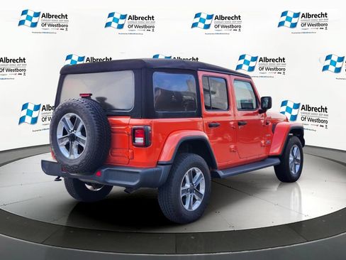 Used 2020 Jeep Wrangler Unlimited Sahara AWD/4WD image 5