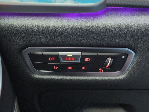 Used 2022 BMW X6 M50i w/ Dynamic Handling Package image 5