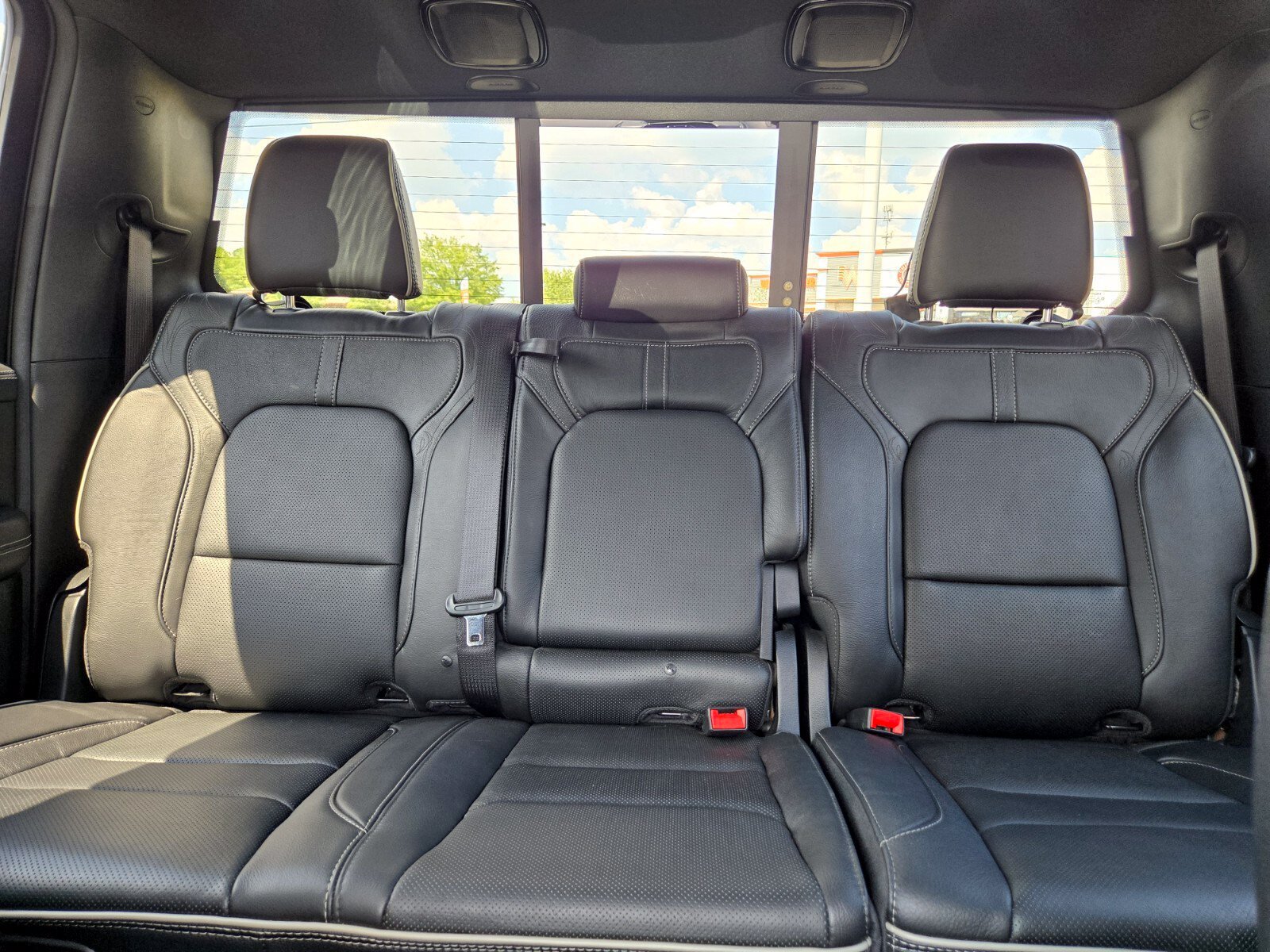 Used 2023 RAM 1500 Limited AWD/4WD image 12