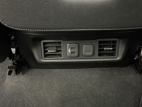 Used 2022 GMC Sierra 1500 SLE w/ Driver Alert Package II AWD/4WD image 24