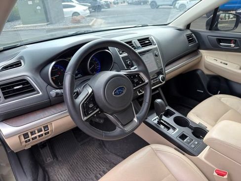 Used 2018 Subaru Outback 2.5i Limited AWD/4WD image 8