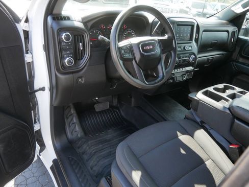 Used 2024 GMC Sierra 2500 Pro AWD/4WD image 17