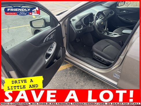 Used 2023 Chevrolet Malibu LT image 11