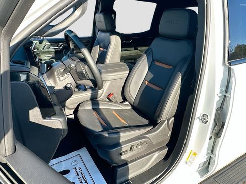 Used 2024 GMC Sierra 1500 AT4 w/ Technology Package image 22