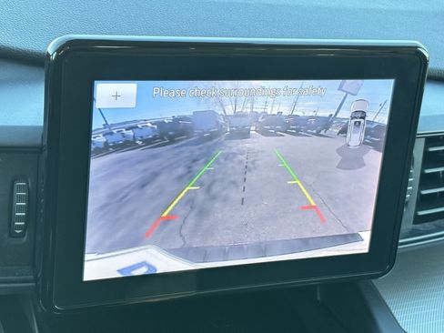 Used 2020 Ford Explorer XLT image 4