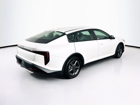 Used 2025 Kia K4 FWD image 9
