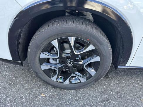 New 2026 Honda HR-V EX-L image 7