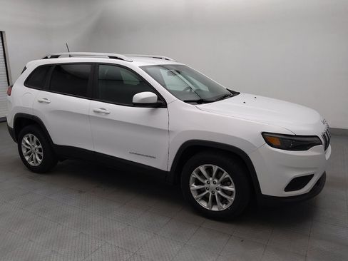 Used 2020 Jeep Cherokee Latitude FWD image 11