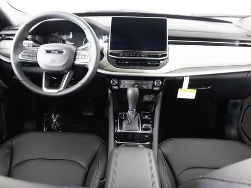 New 2026 Jeep Compass Limited image 4