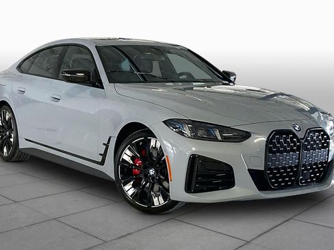 New 2026 BMW 430i xDrive w/ M Sport Package AWD/4WD image 2