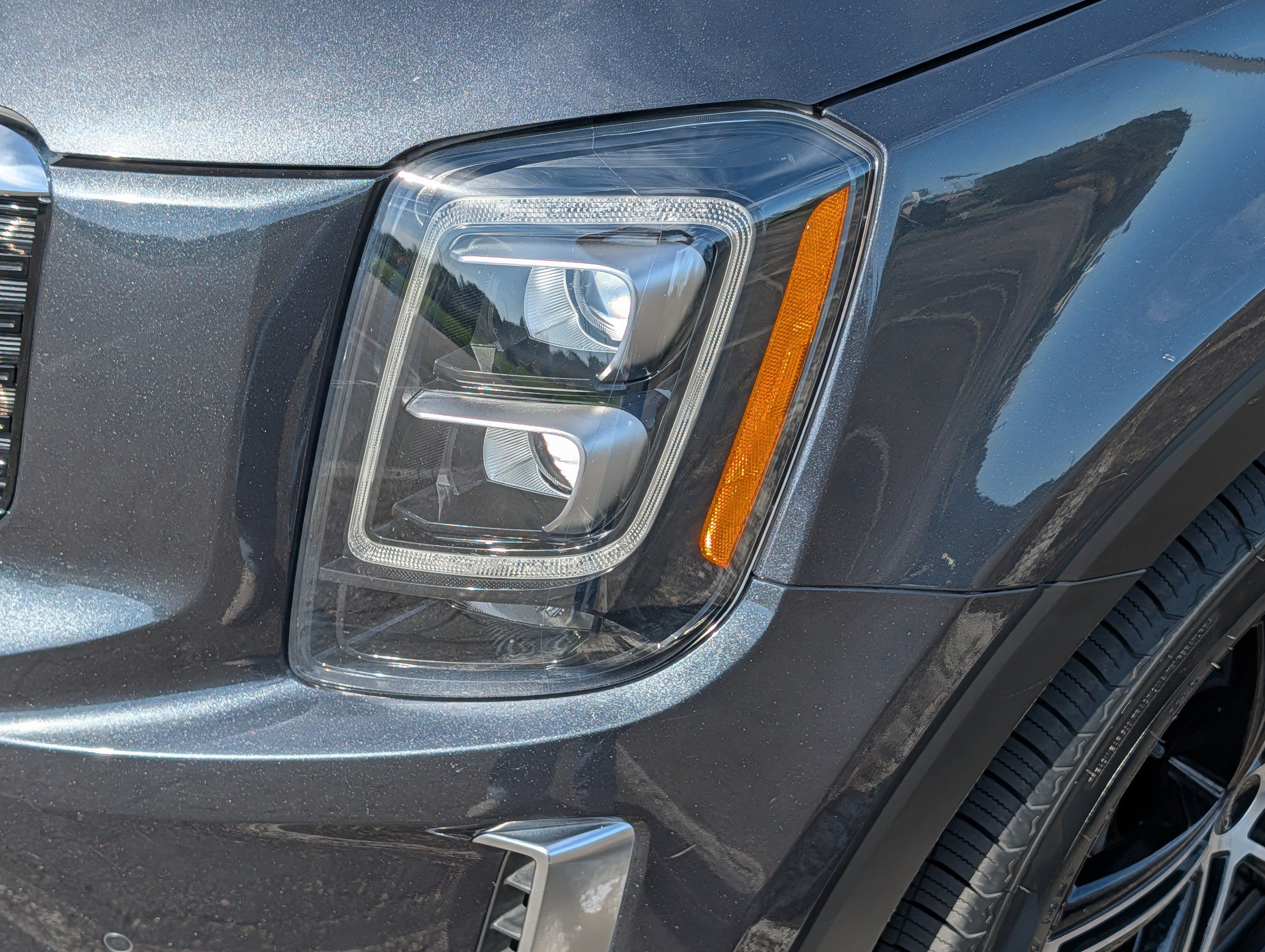 Used 2022 Kia Telluride SX w/ SX Prestige Package AWD/4WD image 16
