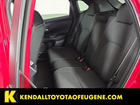 Used 2025 Honda HR-V Sport image 18