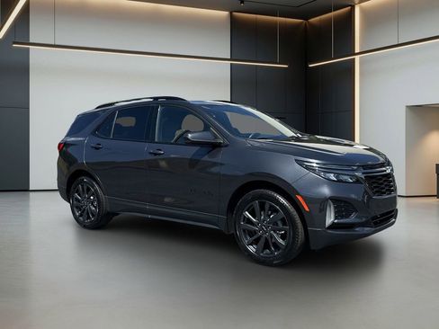 Used 2023 Chevrolet Equinox RS FWD image 7