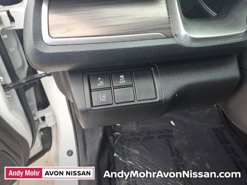 Used 2019 Honda Civic Touring image 17