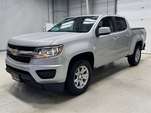 Used 2018 Chevrolet Colorado LT AWD/4WD image 3