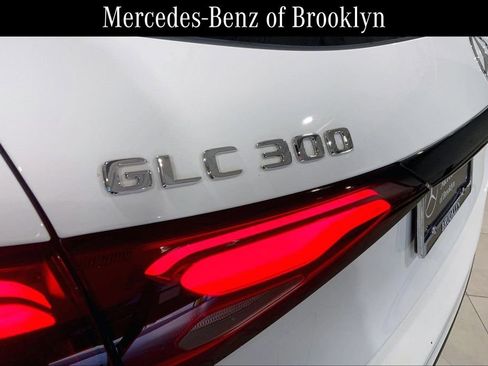 Used 2026 Mercedes-Benz GLC 300 4MATIC image 9
