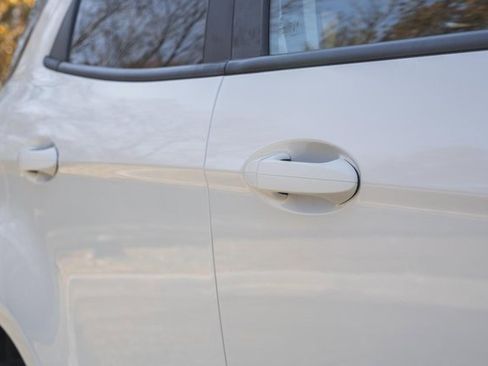 Used 2020 Ford EcoSport SES image 24