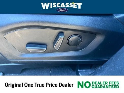 Certified 2022 Ford Explorer XLT w/ Equipment Group 202A image 22