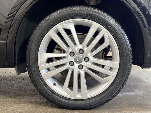 Used 2019 Audi Q5 2.0T Premium Plus w/ Premium Plus Package AWD/4WD image 17