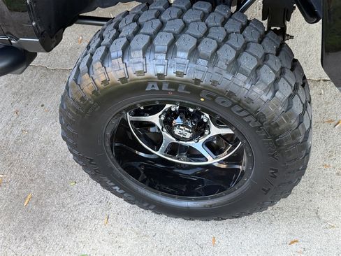 Used 2017 Chevrolet Silverado 2500 LTZ image 36