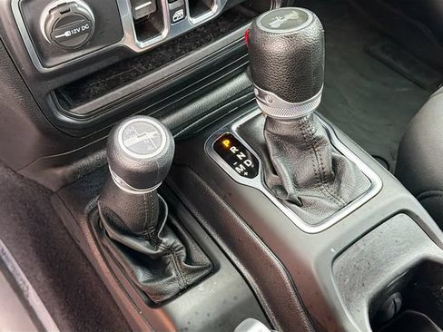 Used 2021 Jeep Wrangler Unlimited Sport AWD/4WD image 16