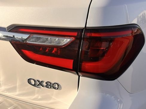 Certified 2024 INFINITI QX80 Luxe image 34