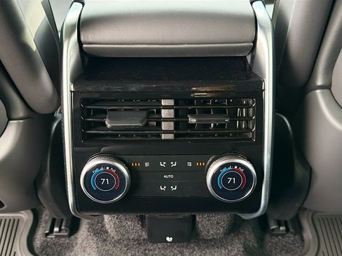 New 2026 Land Rover Range Rover SE AWD/4WD image 19