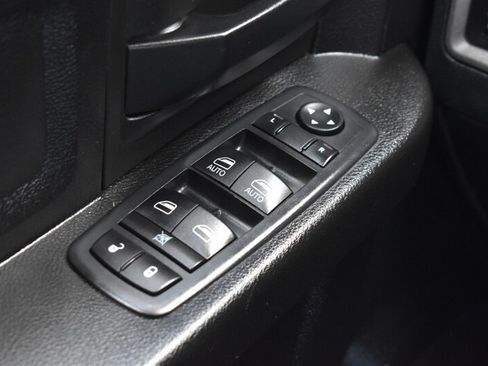 Used 2019 RAM 1500 Tradesman w/ Tradesman SXT Package AWD/4WD image 17