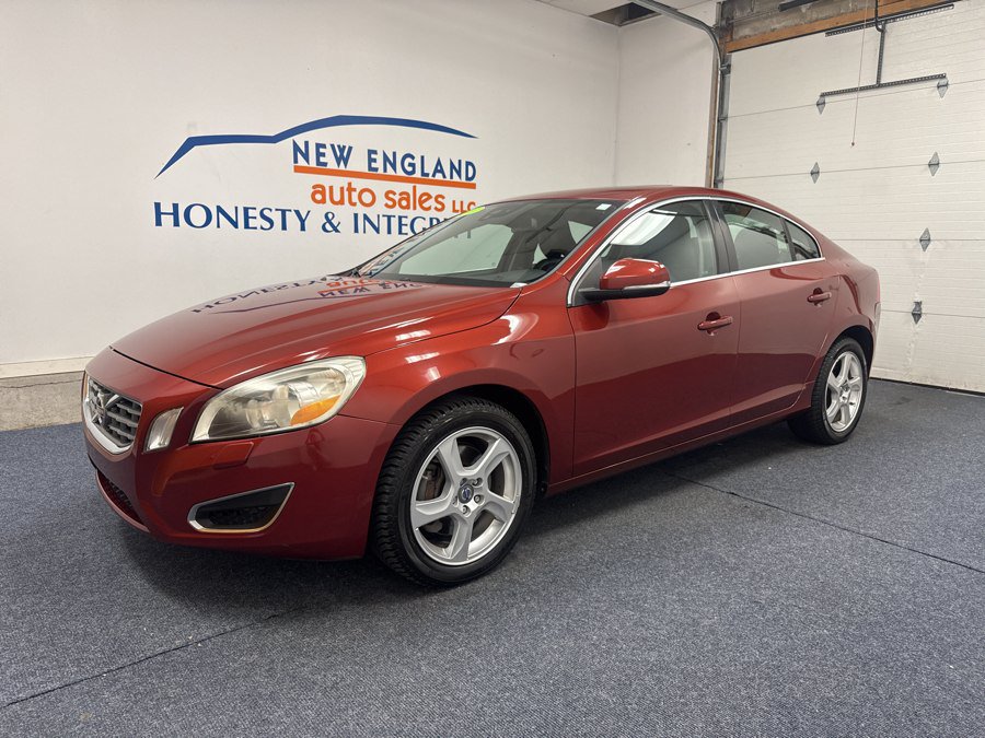 Used 2012 Volvo S60 T5 FWD image 1