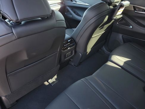 Used 2026 INFINITI QX60 Luxe w/ Family Package AWD/4WD image 24