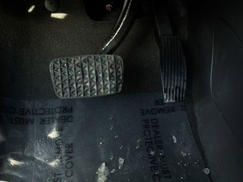 Used 2023 GMC Terrain Denali w/ Black Diamond Edition image 22