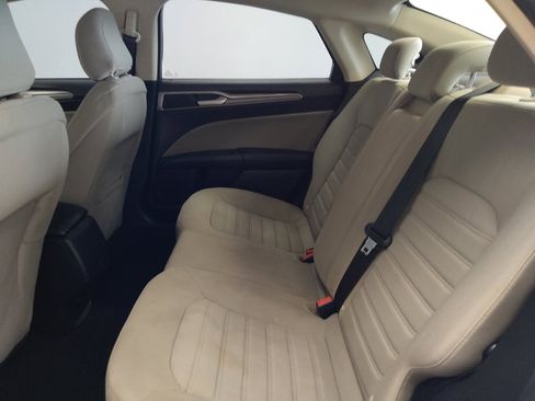 Used 2020 Ford Fusion S FWD image 18