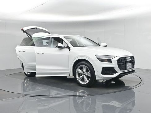 Used 2023 Audi Q8 Premium Plus image 33