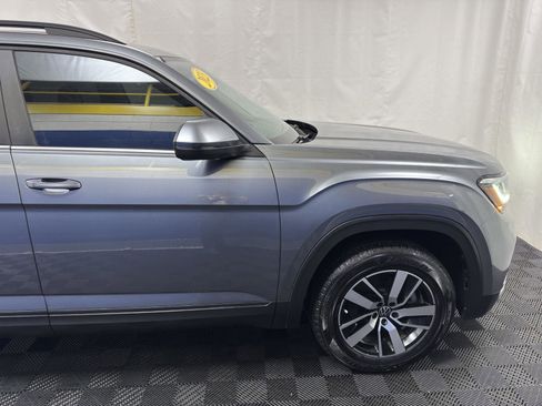 Used 2023 Volkswagen Atlas SE image 11