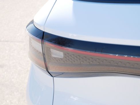 Used 2023 Volkswagen ID.4 Pro S image 17