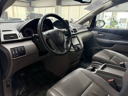 Used 2017 Honda Odyssey Touring image 18