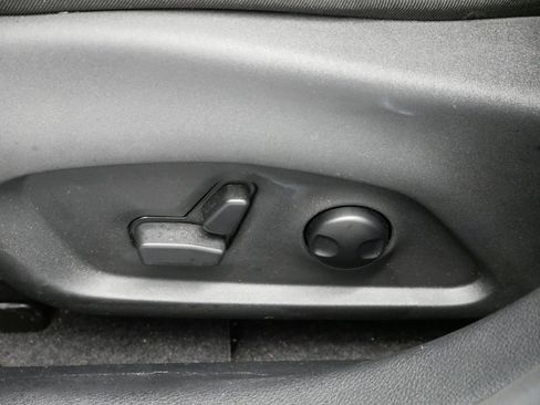 New 2025 Jeep Compass Limited image 4