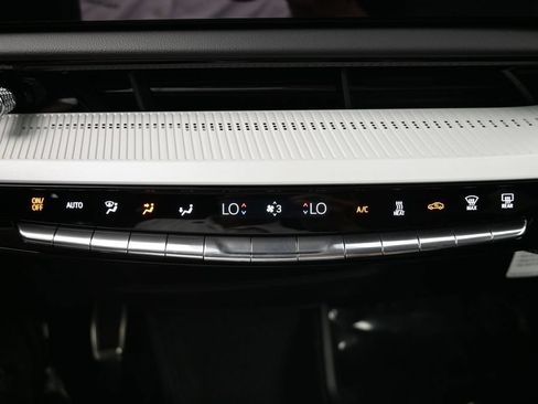 New 2027 Cadillac Optiq Premium Sport w/ LPO, Floor Liner Package AWD/4WD image 19