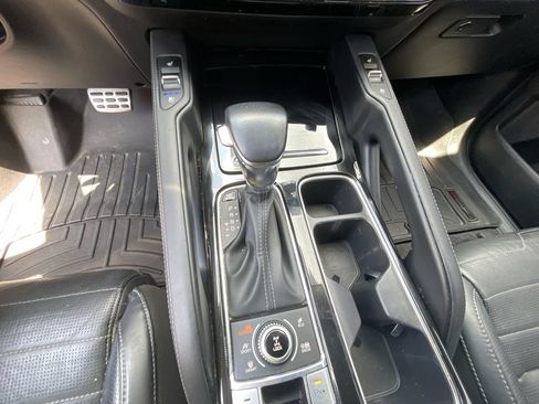 Certified 2022 Kia Telluride SX w/ SX Prestige Package AWD/4WD image 21