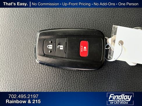 Used 2022 Toyota RAV4 XLE image 32