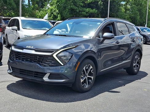 Certified 2023 Kia Sportage EX w/ EX Premium Package AWD/4WD image 2