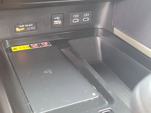 Certified 2025 Toyota Camry LE w/ Convenience Package FWD image 25
