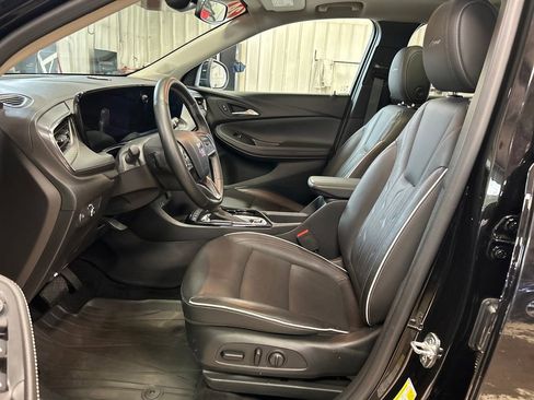 Certified 2024 Buick Encore GX Avenir w/ Avenir Convenience Package AWD/4WD image 14