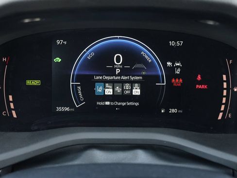 Used 2025 Toyota Camry SE w/ Convenience Package AWD/4WD image 19