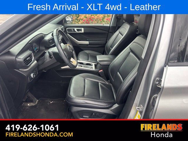 Used 2022 Ford Explorer XLT w/ Equipment Group 202A AWD/4WD image 15
